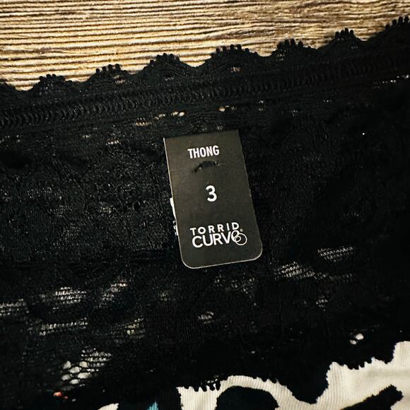 Torrid Curve Thong 3X - Picture 3 of 4